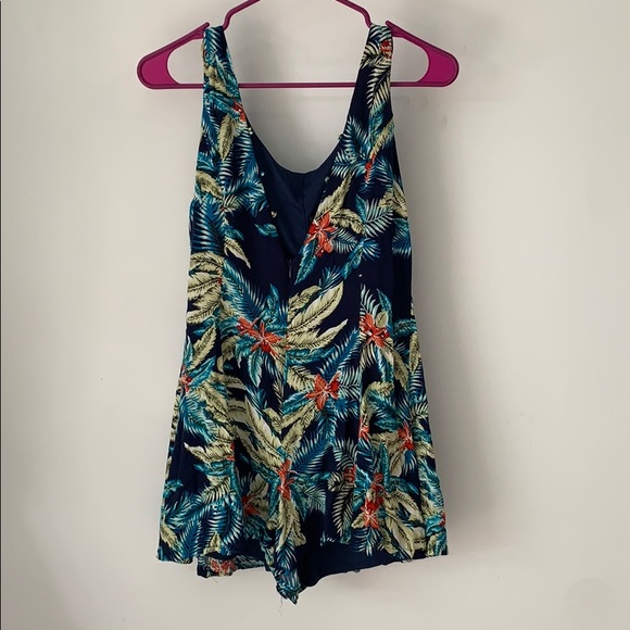 Forever 21  summertime romper - Picture 2 of 4